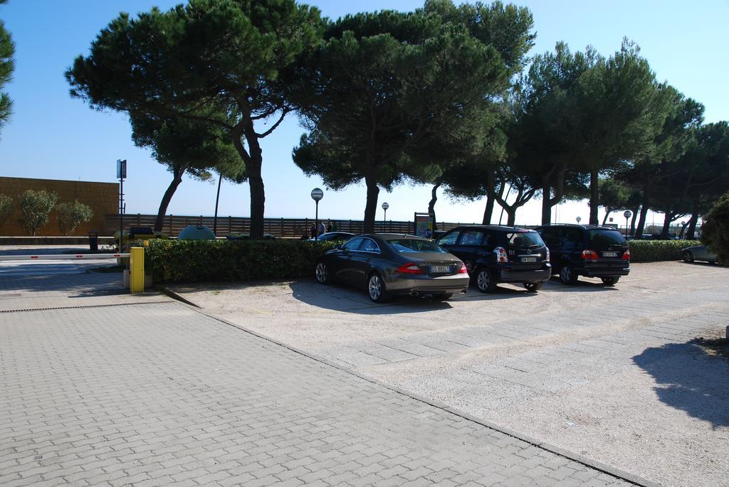 Lignano Sabbiadoro Sea Front Lägenhet Exteriör bild
